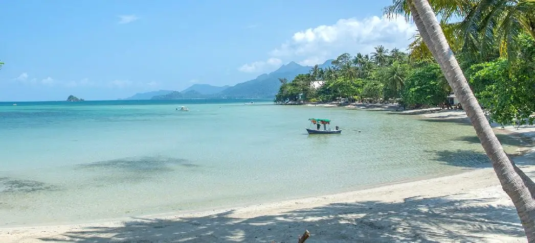 the quiet end of Kai Bae beach